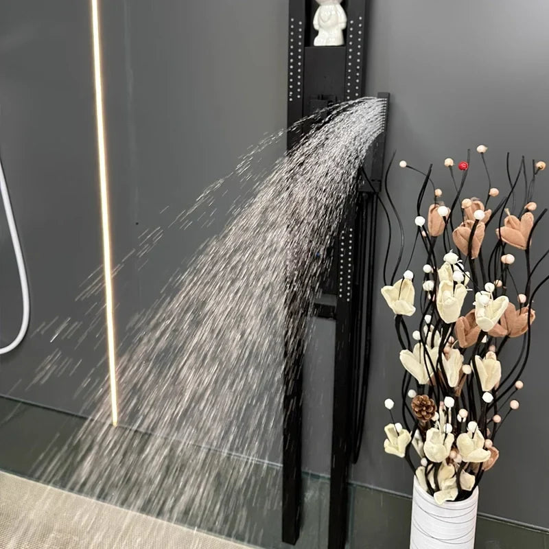 Cascata Aura - La doccia che trasforma ogni momento in relax