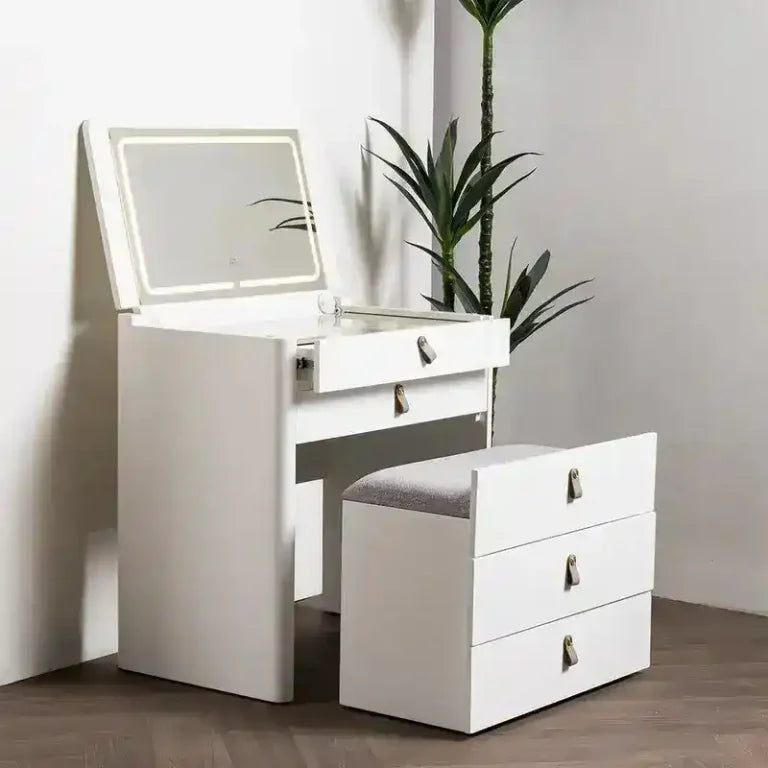 Ivory – Toeletta con specchio pieghevole