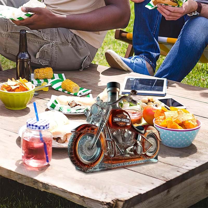 Bottiglia di vino creativa in vetro per moto